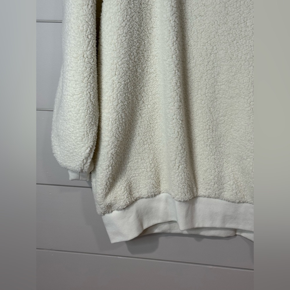 NEW URBAN OUTFITTERS Out From Under Sherpa Pullover Sweatshirt Size M - Picture 6 of 9